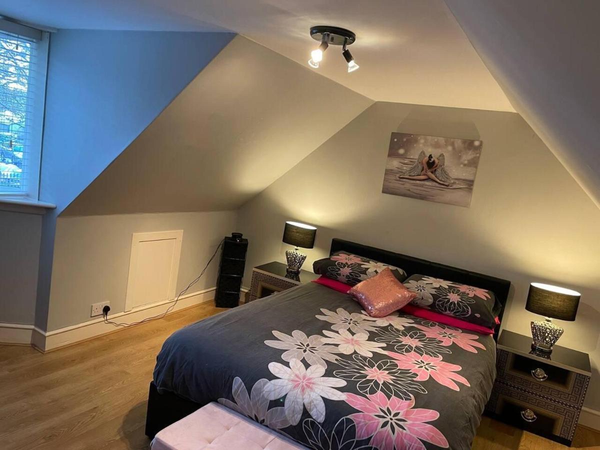 Rural Chapel Cottage Near Airport Bar & Hot Tub Aberdeen Bagian luar foto