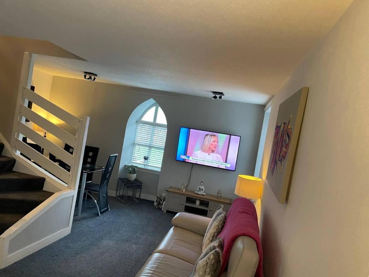 Rural Chapel Cottage Near Airport Bar & Hot Tub Aberdeen Bagian luar foto